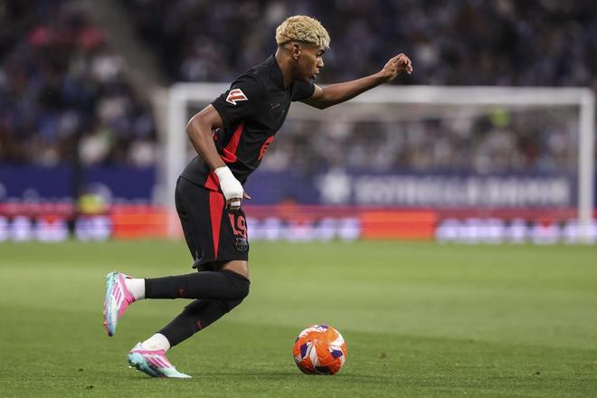 李可：今晚比赛打得很艰难，现在好好调整为中超收官战蓄力