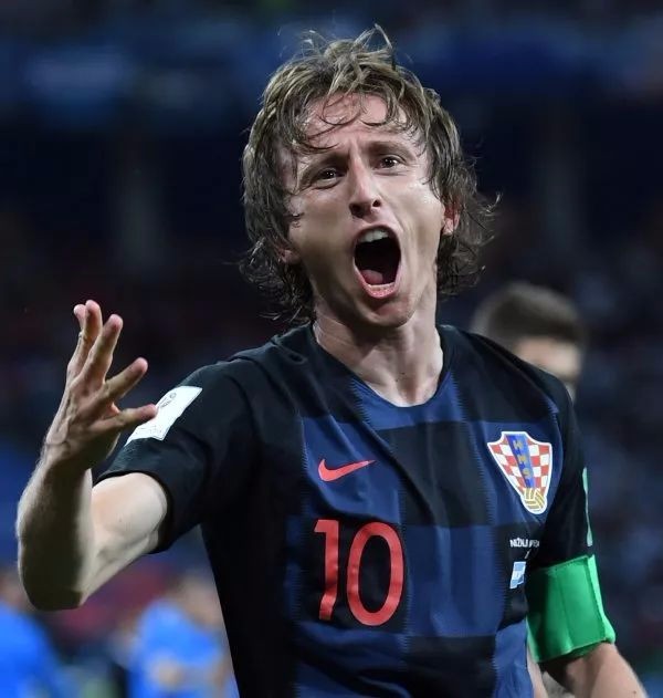 豪门俱乐部官宣主帅续约，合同长达三年