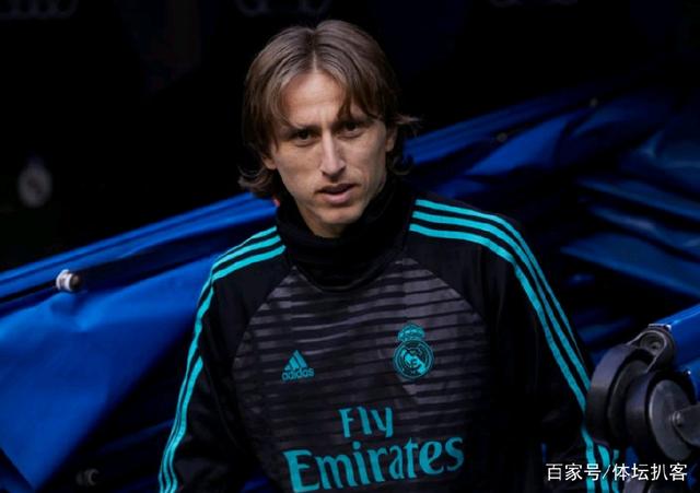 切尔西2-2卡拉巴赫，埃斯特旺、加纳乔破门，哈托失误送礼+送点